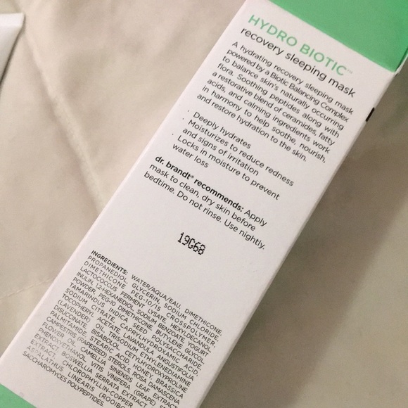 Dr Brandt hydrobiotic recovery sleeping mask - Picture 3 of 3